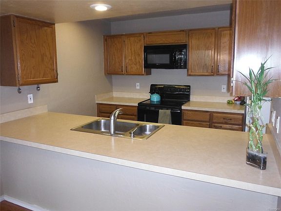 5th image of 23542 Pondview Pl #D