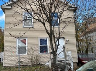 15 Church St, Dix Hills, NY 11746