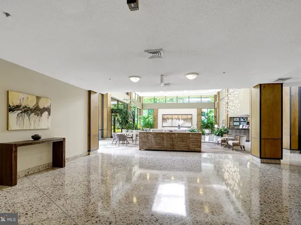 3709 S George Mason Dr APT 1614E, Falls Church, VA 22041