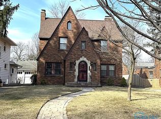 2433 Pemberton Dr, Toledo, OH 43606