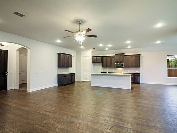 5th image of 3510 Sequoia Ln