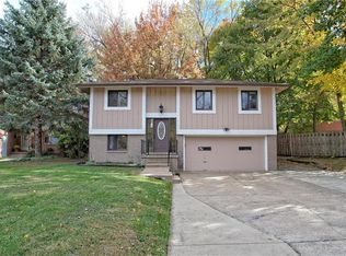 5795 Wellesley Ave, North Olmsted, OH 44070