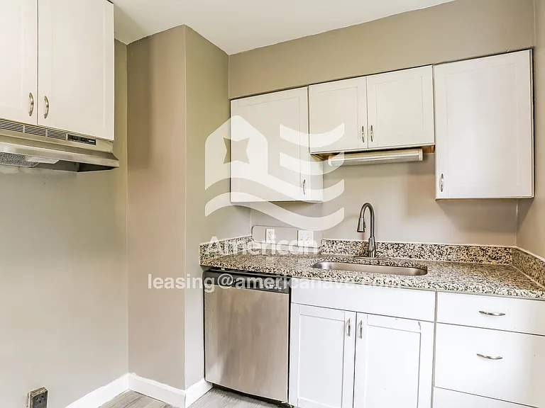 602357_005_kitchen_6.jpg