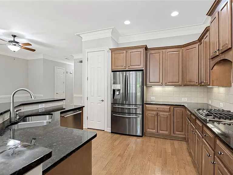 7508 Portbury Park Ln — Photo 12