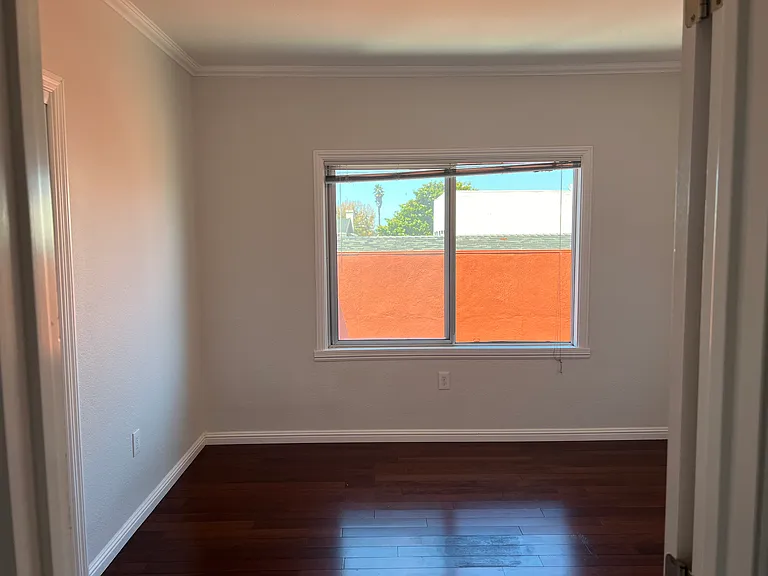 539 San Mateo Ave — Photo 14
