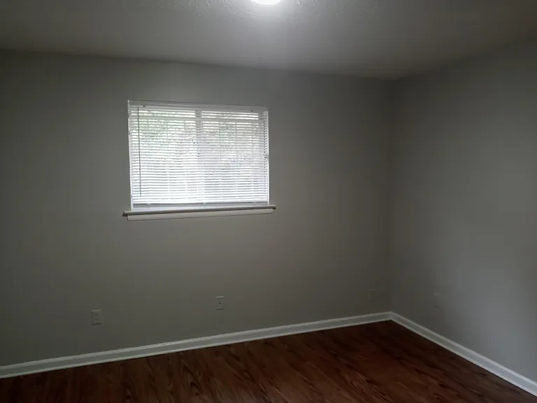 687 Dickinson St — Photo 6