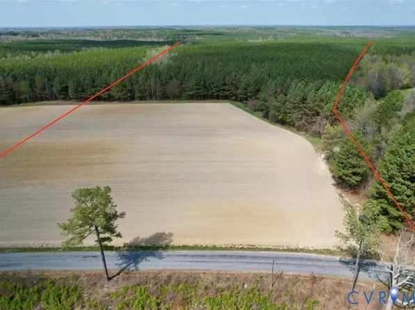 1201 Wills Rd, Blackstone, VA 23824