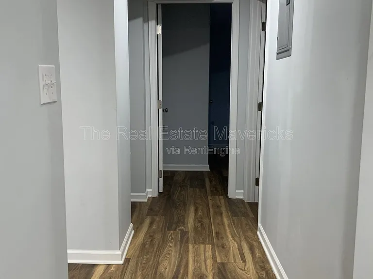409 Longview Dr #B — Photo 5