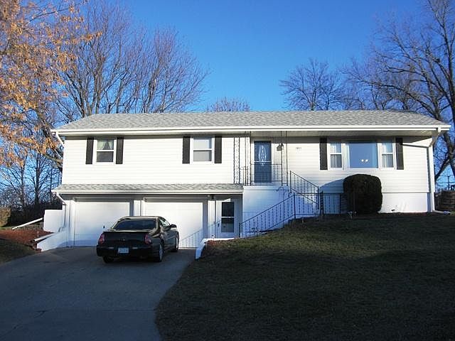 1st image of 1810 Kemble Dr