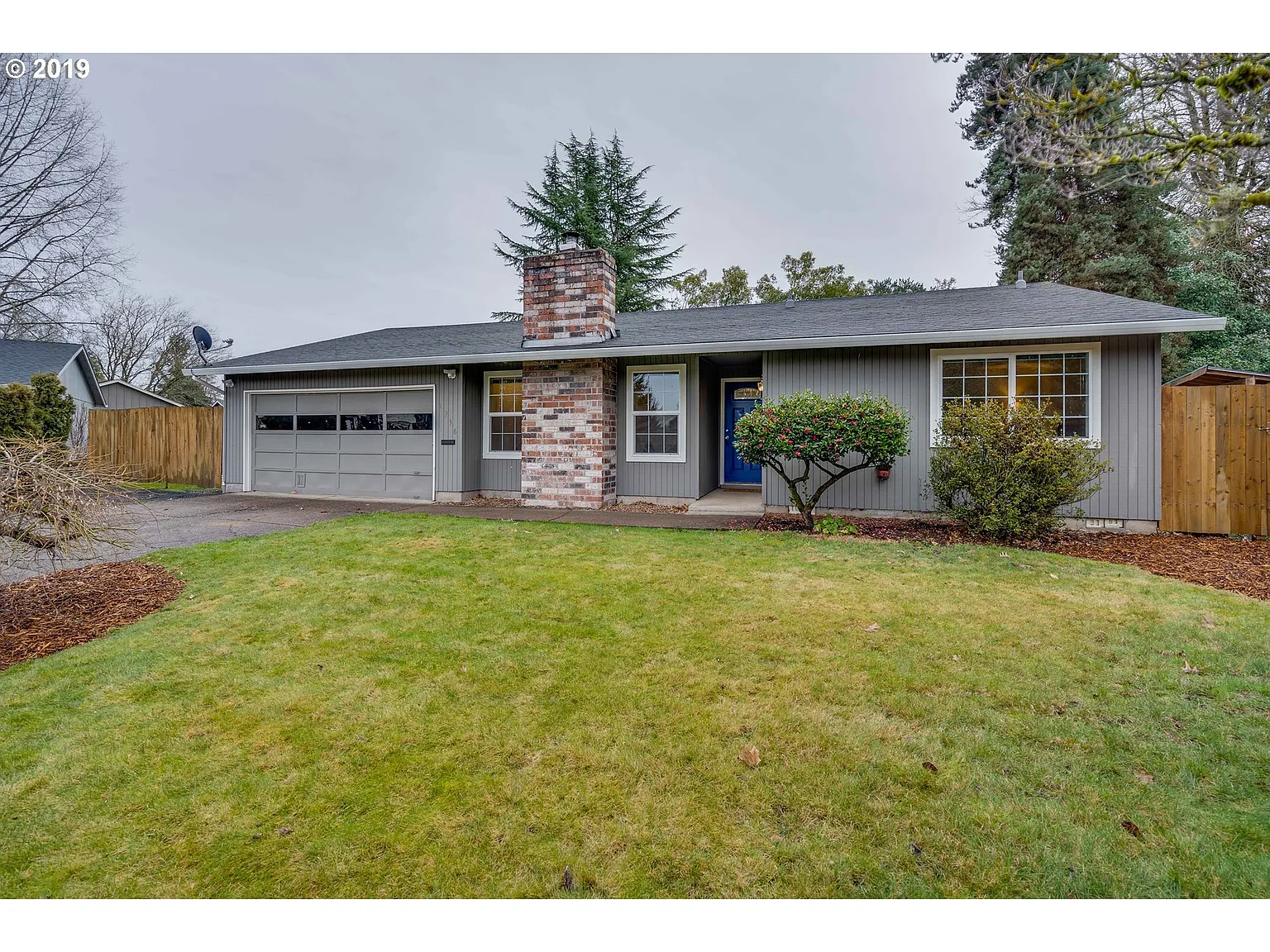 1236 NE Thomas St photo 1