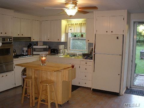 2nd image of 315 Skunk Ln