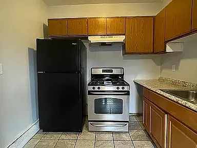 2 bed, 900 sqft, $2,750 — Photo 2
