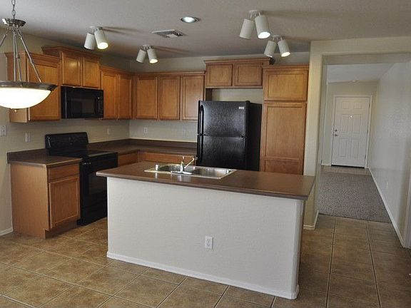 5th image of 11528 W Green Dr