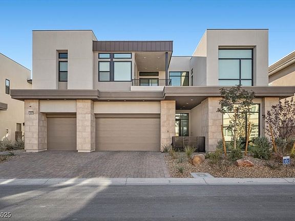2nd image of 4829 Shady Ridge Dr
