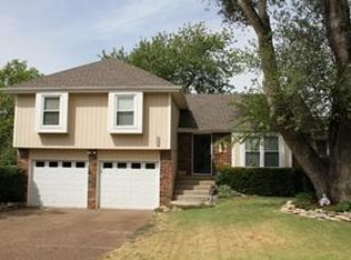 1021 N Buchanan St, Olathe, KS 66061