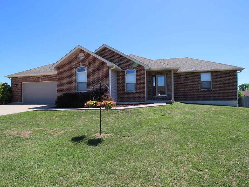 1st image of 504 Martha Crump Dr