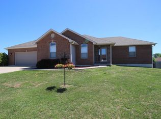 504 Martha Crump Dr, Ashland, MO 65010