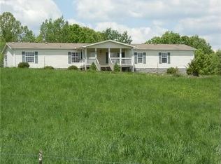 1255 Harris Hollow Rd, Charlotte, TN 37036