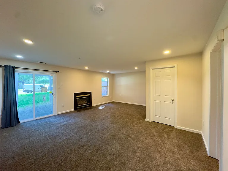 9520 Oak Trace Way — Photo 10
