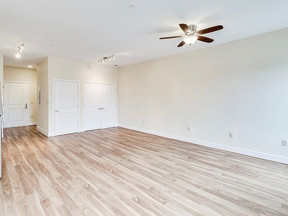 3rd image of 706 N Washington St APT 402