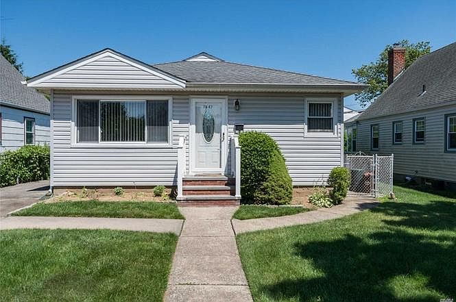 1st image of 7847 Langdale St