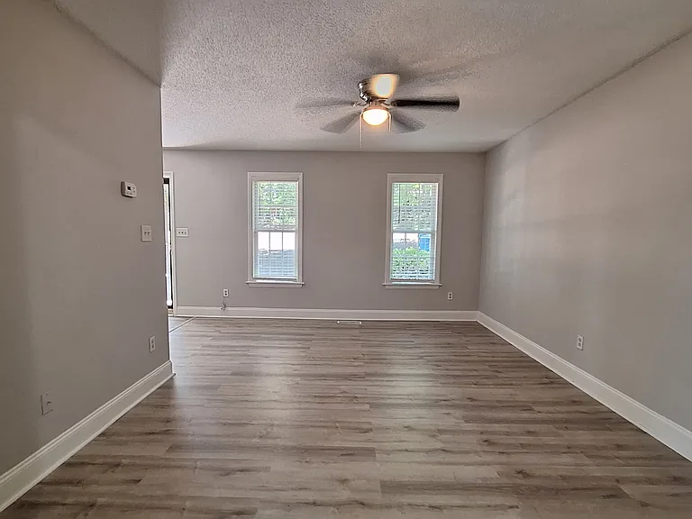 2811 Sparger Rd — Photo 11