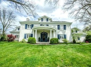 6945 Fair Oaks Dr, Cincinnati, OH 45237