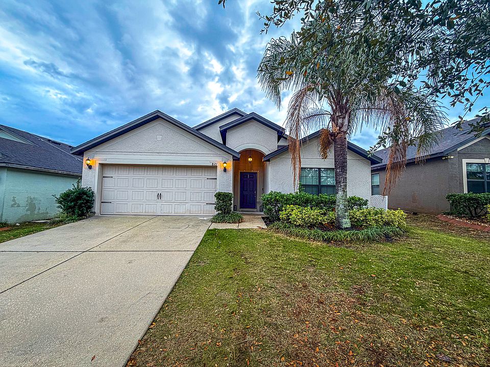 1st image of 821 Woodlark Dr