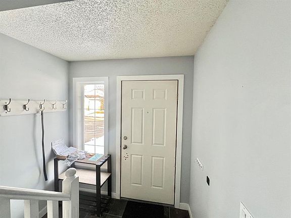3rd image of 123 Country Hills Vlg NW