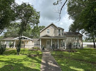 411 E Church St, El Campo, TX 77437