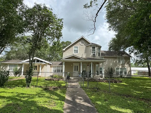 411 E Church St, El Campo, TX 77437