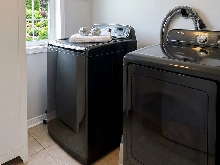 1331 Whitelaw Ave — Photo 16