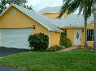 7959 NW 50th St, Lauderhill, FL 33351