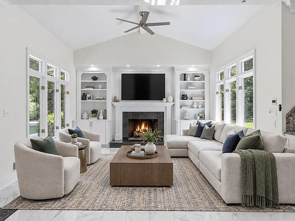 4th image of 11204 Trescott Ct