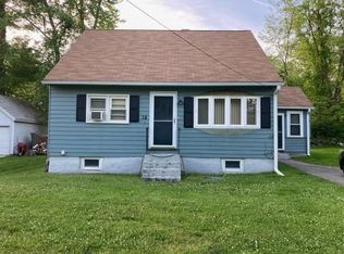 14 Lakeview Ave, Lunenburg, MA 01462