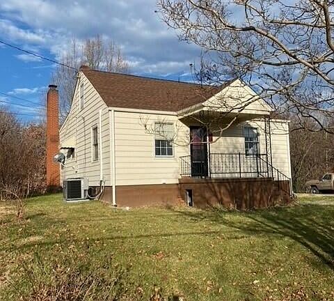 2nd image of 4205 Camille Ave NW