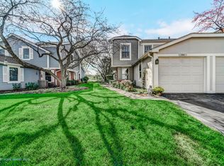 27W401 Providence Ln, Winfield, IL 60190