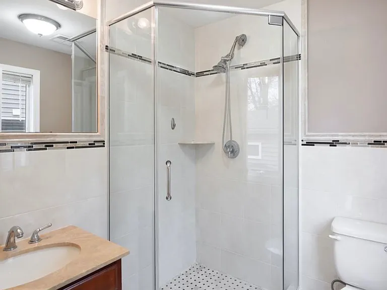 114 Grove Ave #1 — Photo 9