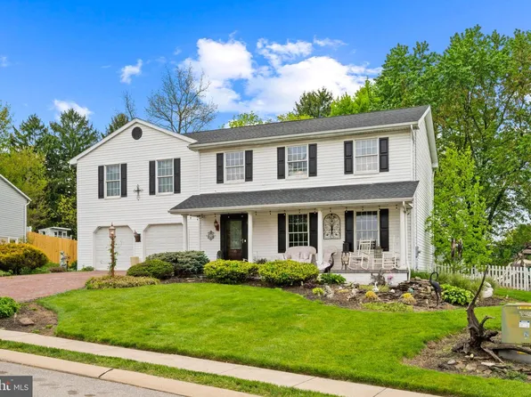 3121 Pineview Dr, Dover, PA 17315