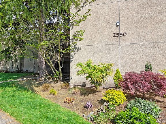 4th image of 2550 Thorndyke Ave W APT 403