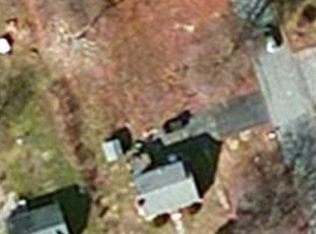 427 Davis Rd, Bedford, MA 01730