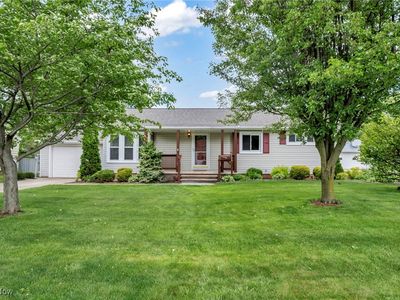 6795 Charles Rd, North Olmsted, OH, 44070