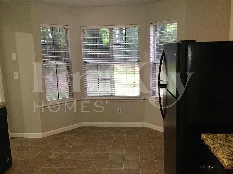 535 Sherwood Oaks Rd — Photo 8