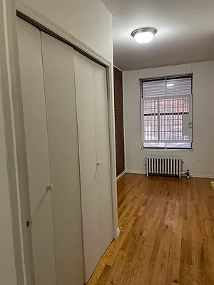 Rented by Jonis Realty | media 21