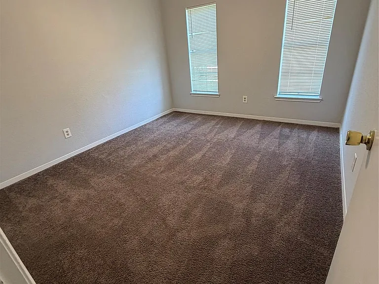 15722 Echo Canyon Dr — Photo 33