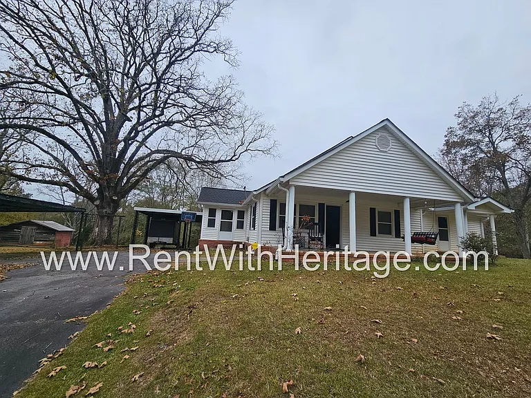 7477 Post Rd — Photo 3