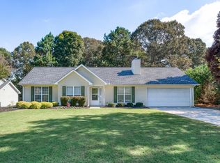 5018 Limerick Ln, Flowery Branch, GA 30542