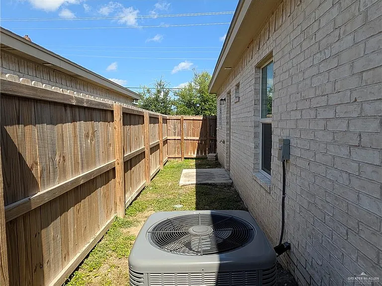 1320 N McColl Rd #1 — Photo 13