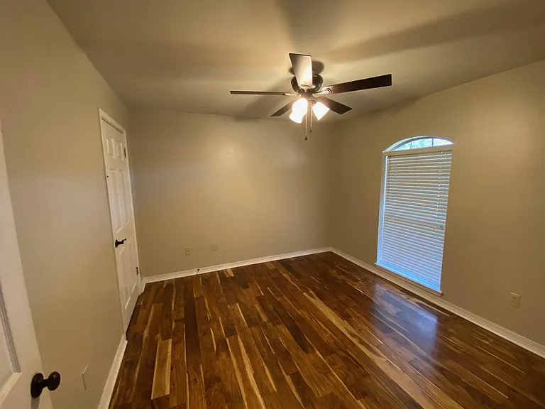 6008 Applegate Cir — Photo 18