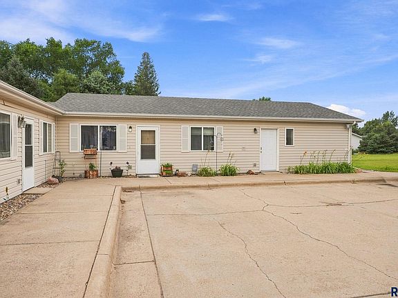 3rd image of 723 W 2nd Ave